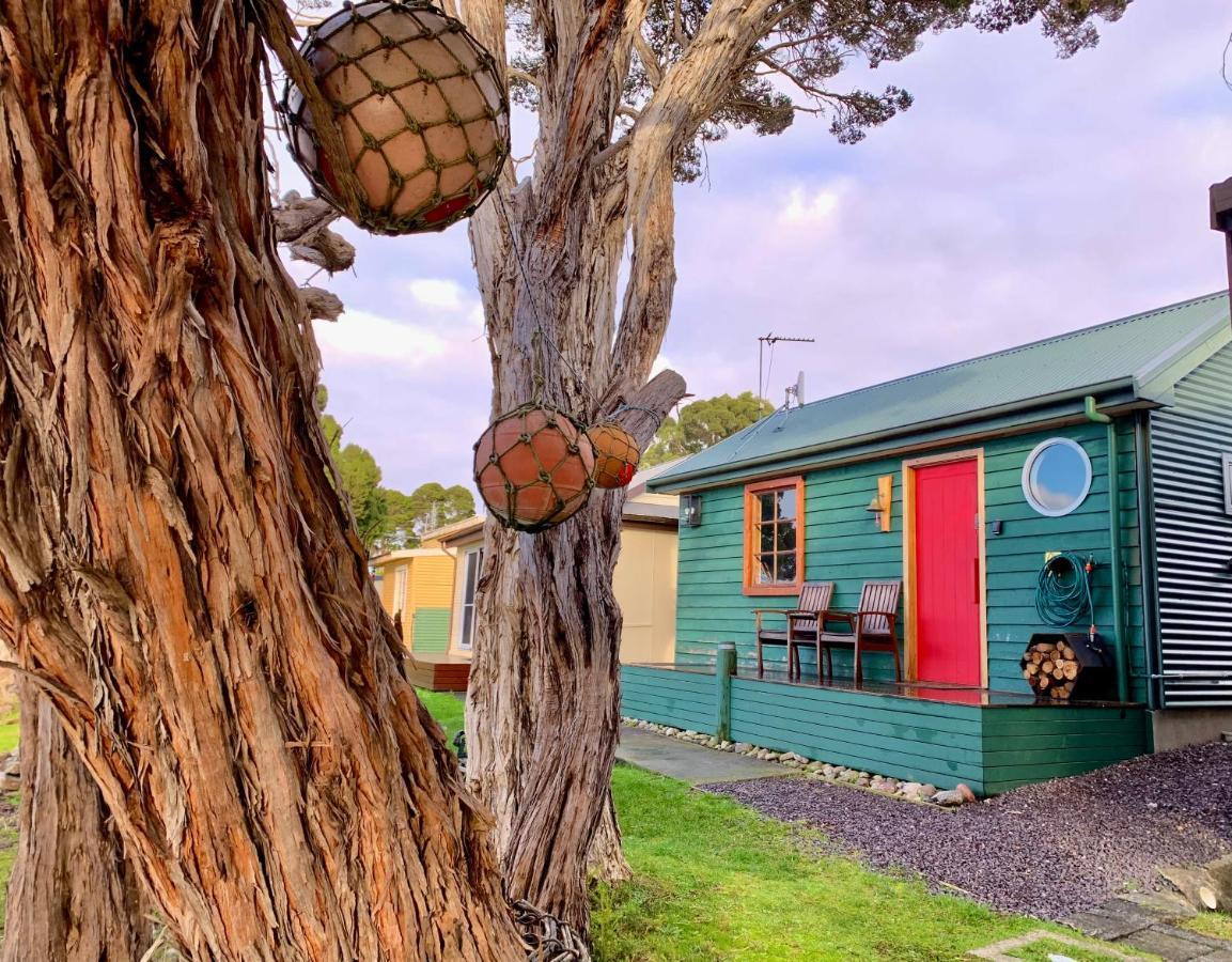 Salt Box Hideaway Apartment สตรอน ภายนอก รูปภาพ